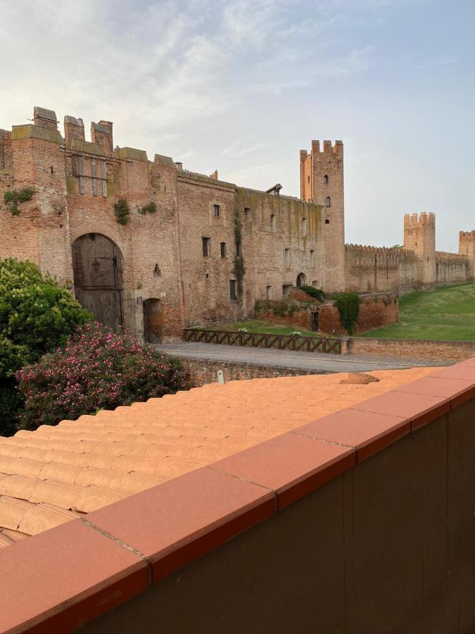 Sotto Le Mura Montagnana  Oda fotoğraf